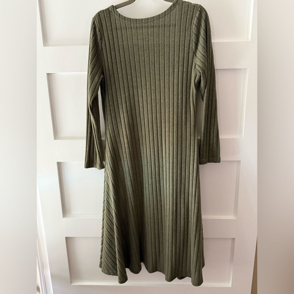 Olive Green Ribbed Cardigan - Picture 3 of 5